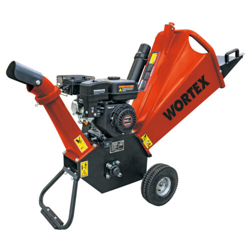 Cippatore rosso WORTEX dotato di motore potente su ruote, ideale per triturazione rami e giardinaggio professionale.